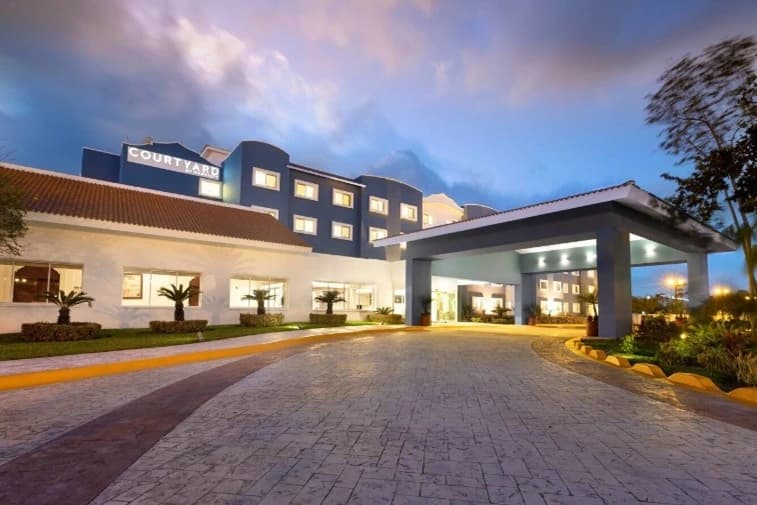 Courtyard Cancún Airport